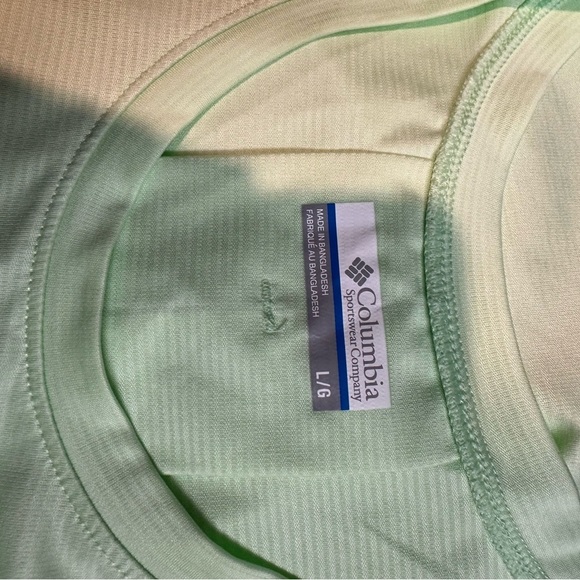 Columbia Women's Mint Green Sleeveless Top - Picture 13 of 13